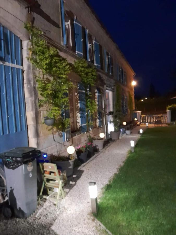 La Charentaise Des Lilas Saint-Léger Kültér fotó